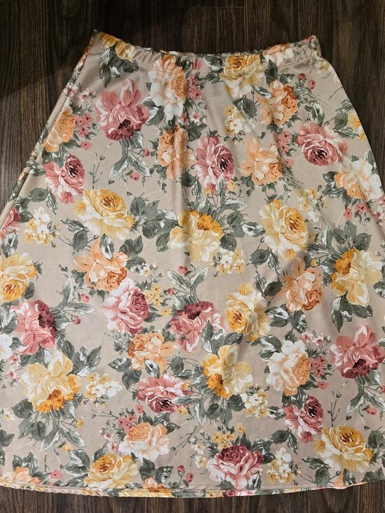 2BELLA 70s Style A-Line Satin Pastel Floral Maxi Skirt SIZE L - Picture 2 of 7